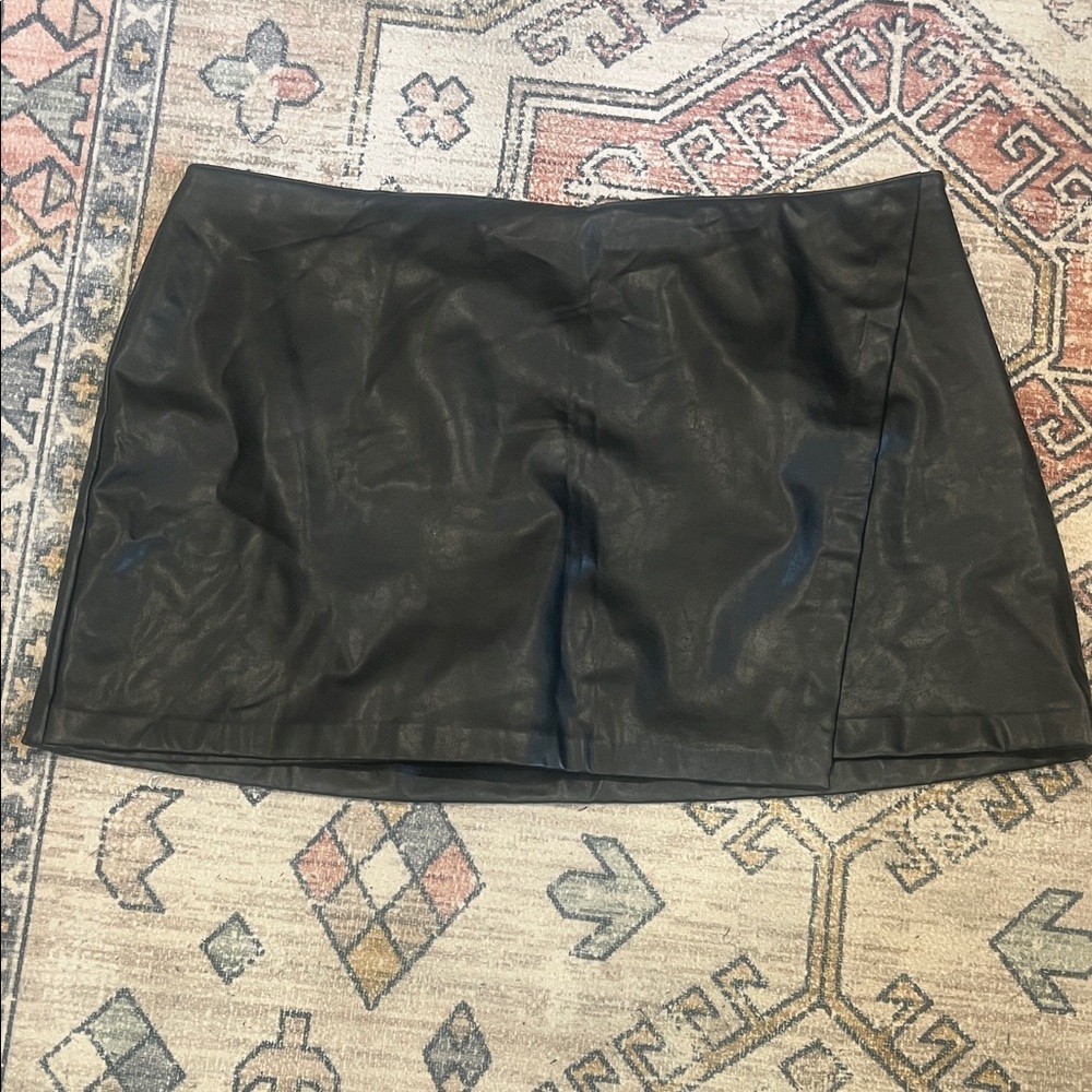 Abercrombie & Fitch Black Faux Leather Mini Skirt